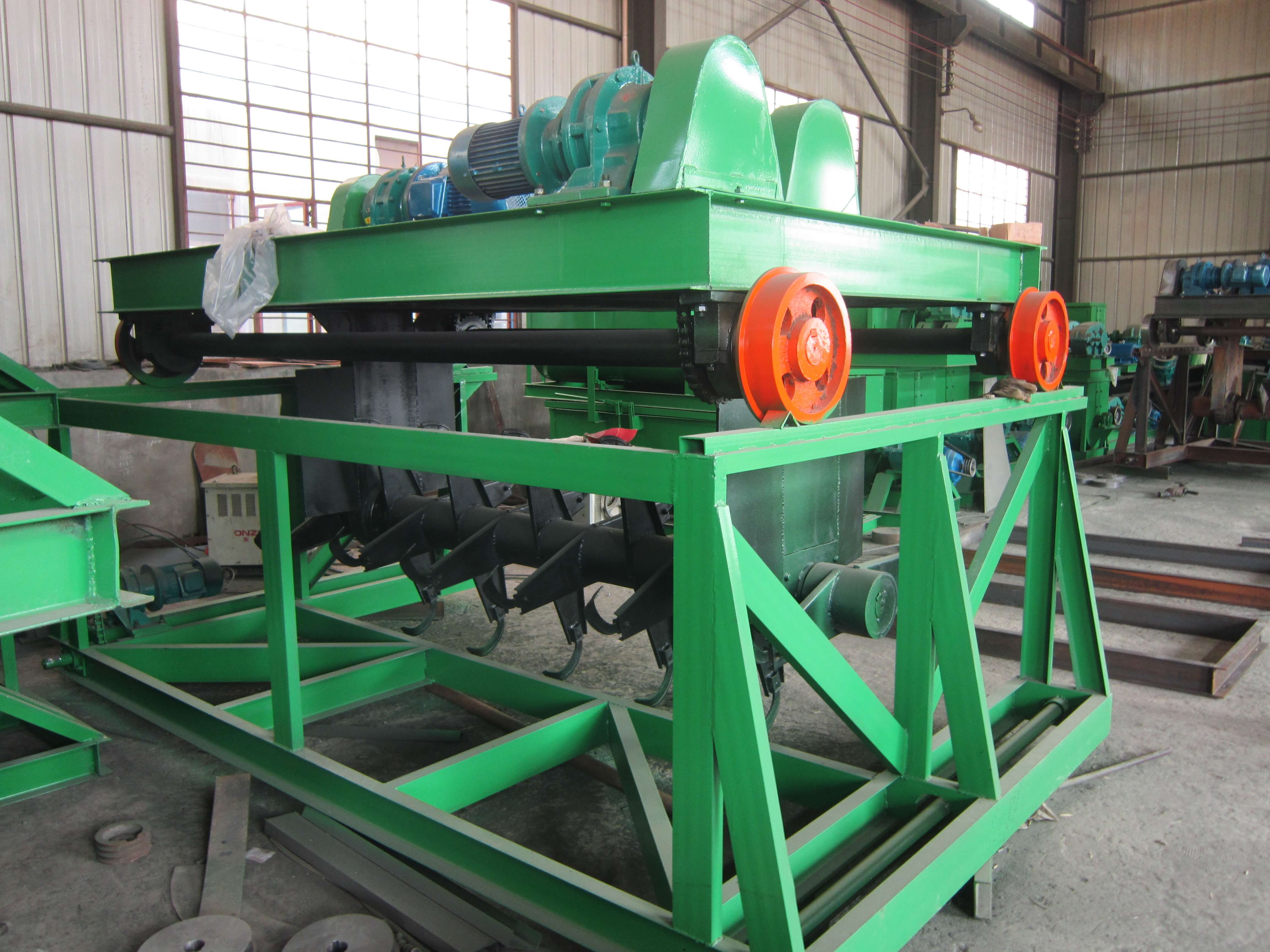 Compost Turner Machine Compost Turner Machine